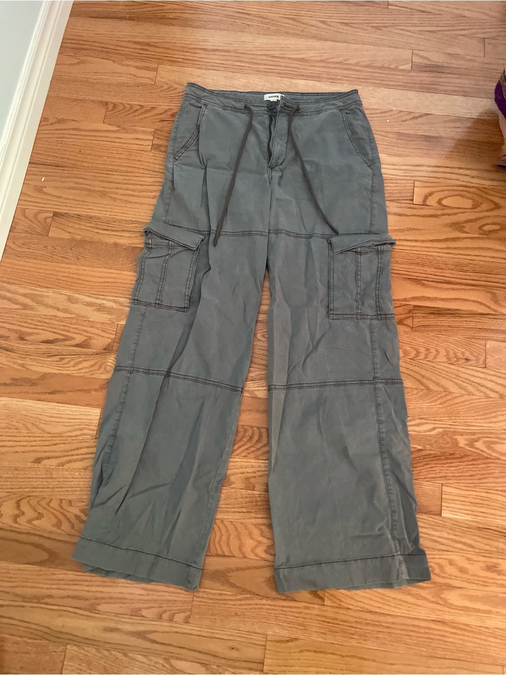 Garage Women’s Gray Wide-Leg Cargo Pants with Drawstring